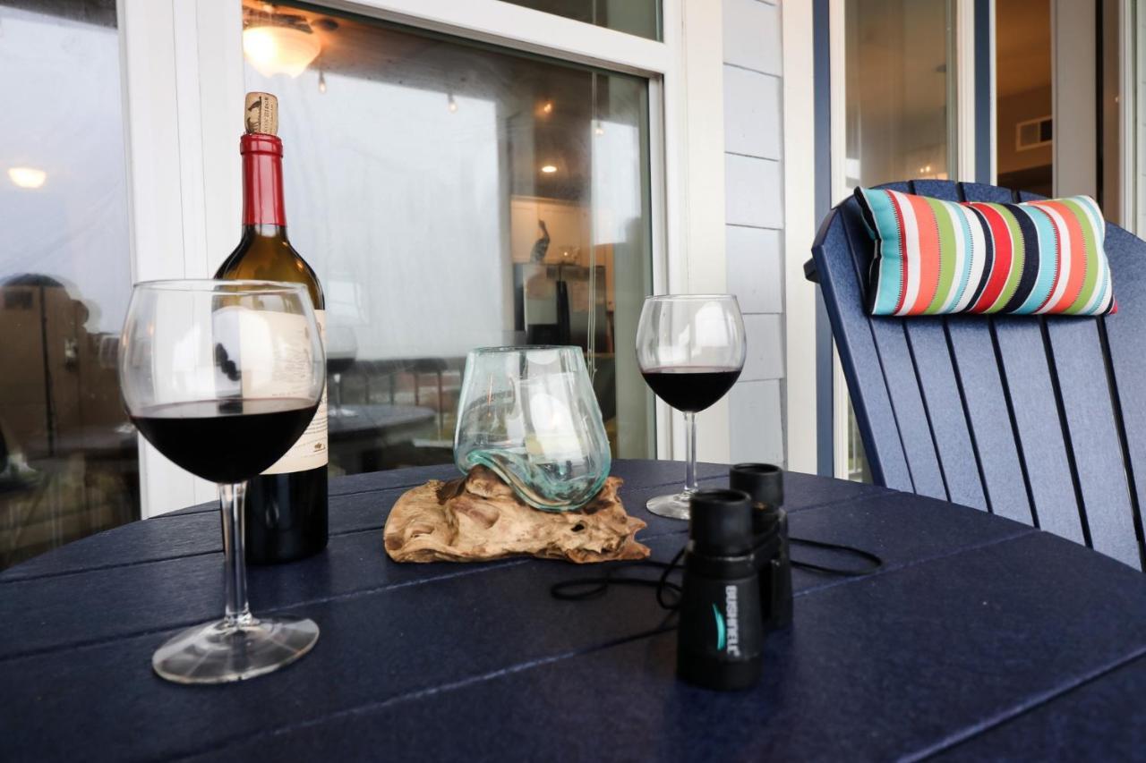 Beautiful Two-Bedroom With Bay Views In The Lovely Pointe West Resort Galveston Kültér fotó
